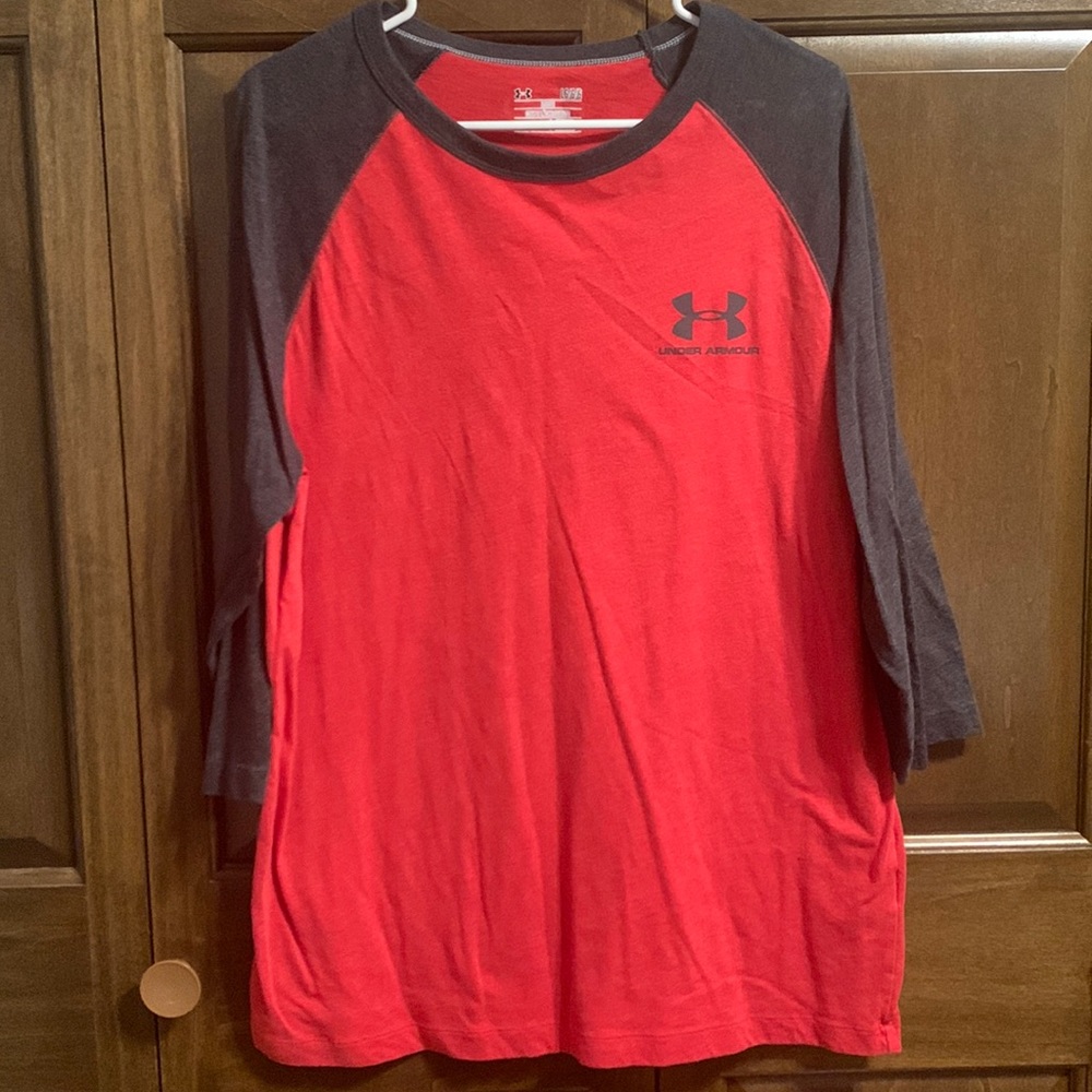 Under Armour Top